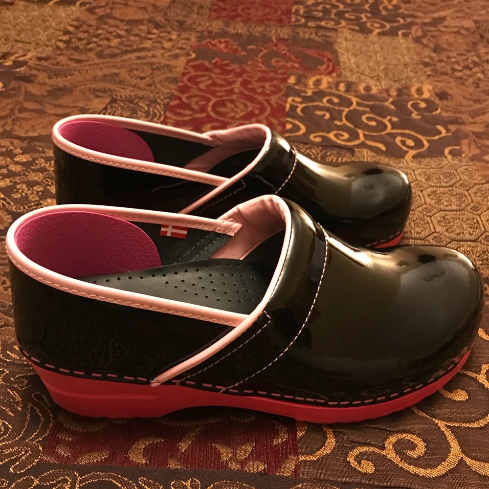 Sanita Women’s Professional Xenia Clogs